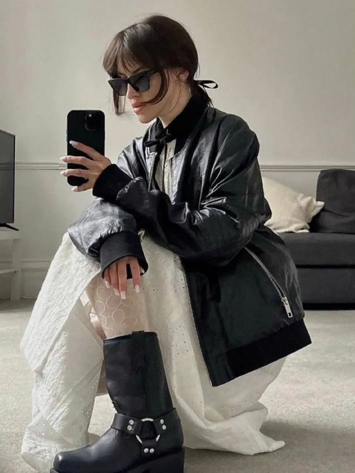 How to Style Your Dresses with Boots in Fall and Winter
